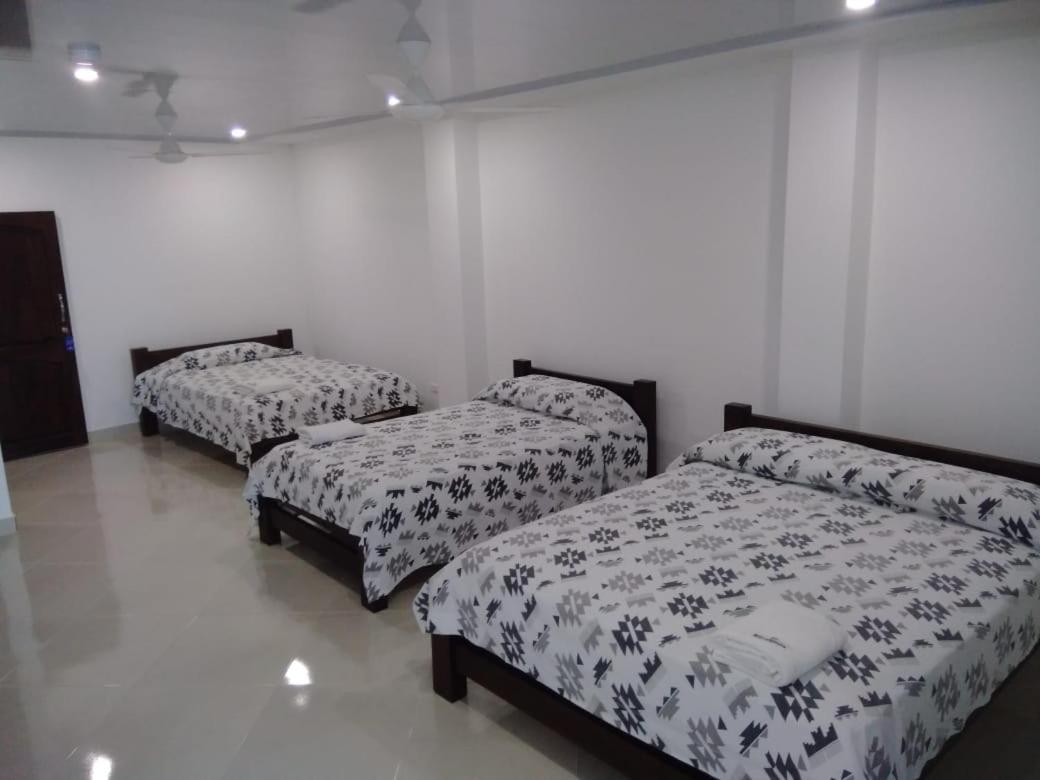 Hotel Tania Caucasia Dış mekan fotoğraf